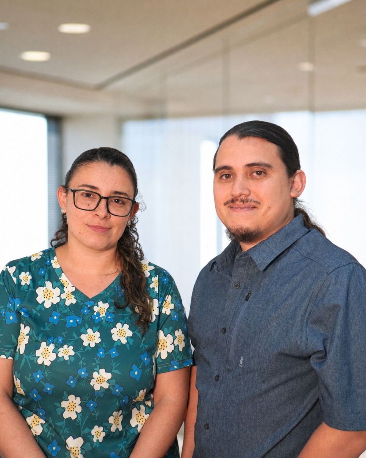 Carolina y Samuel, equipo médico de Longevidad Exitosa